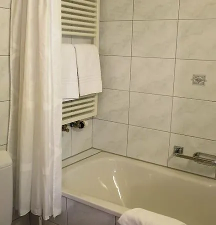 Szálloda Alpina 2*