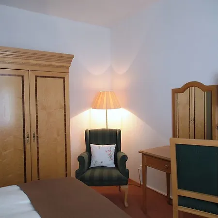 Szálloda Alpina 2*